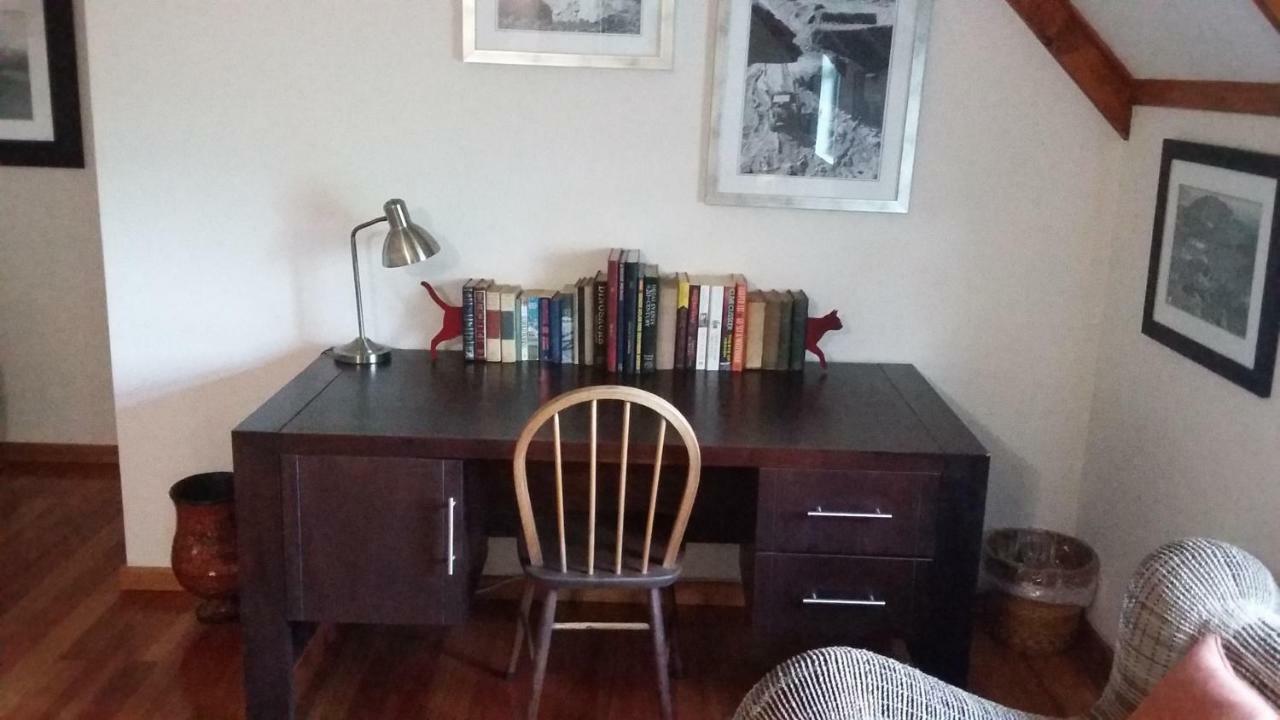 Clarens Mountain Sage Holiday House Bagian luar foto